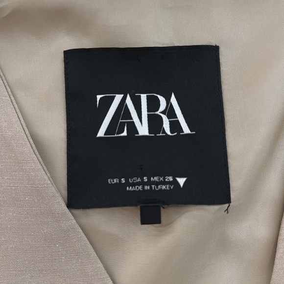 Women’s Zara Linen Vest - Picture 3 of 4